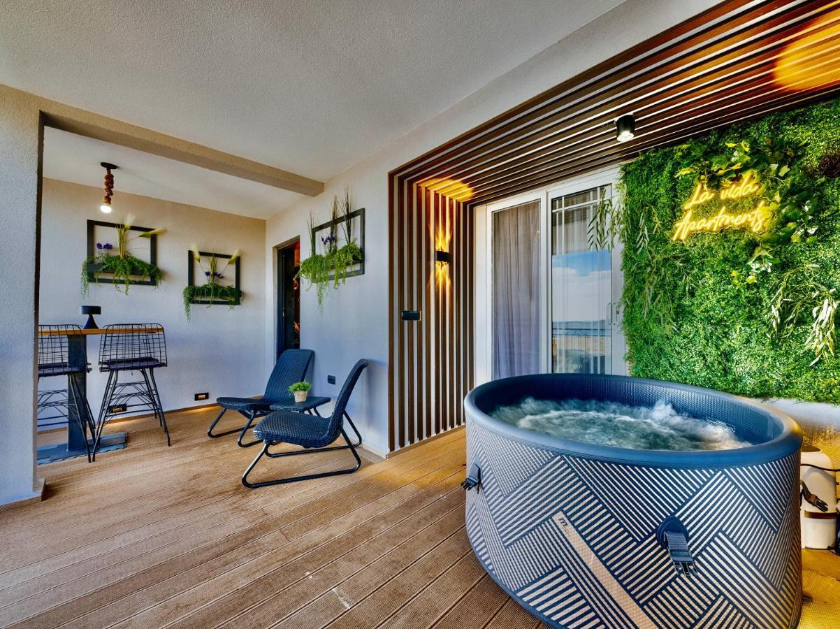 La Vida Apartments บาร์ ภายนอก รูปภาพ
